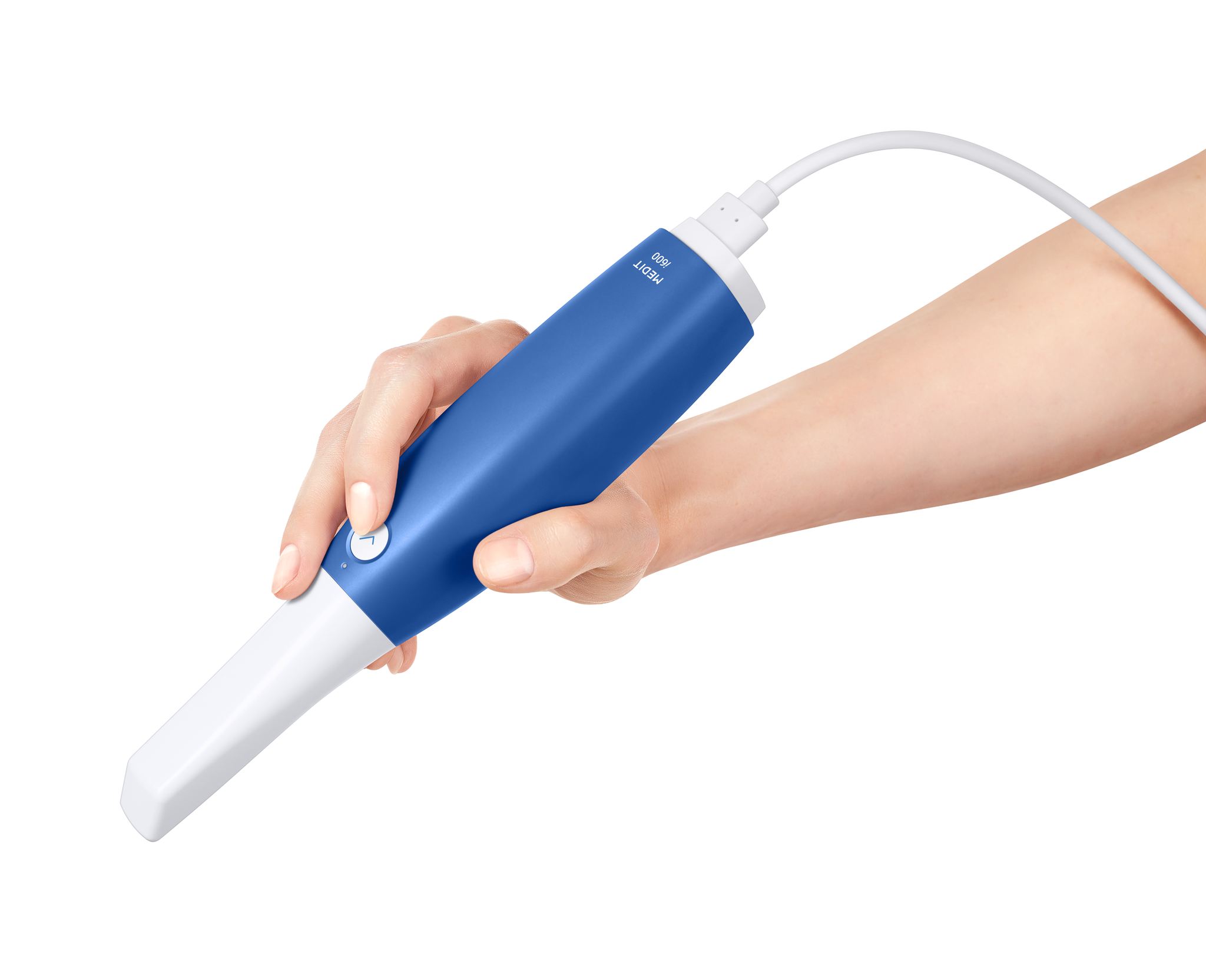 Medit i600 — hand holding scanner